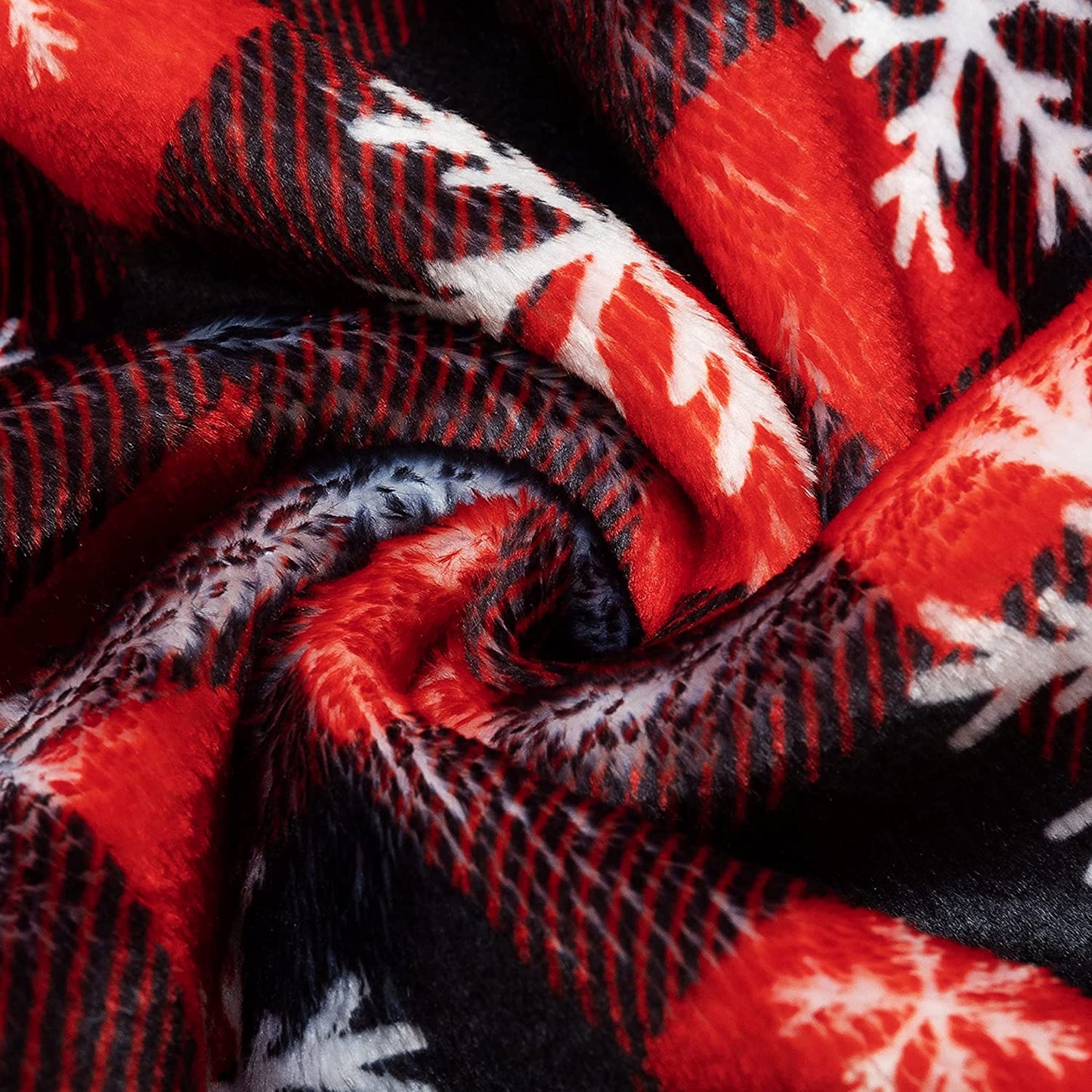 Exponential Pet Supplies - Plaid Snowflake Pattern Cute Warm Dog Pet Apparel for Cold Weather